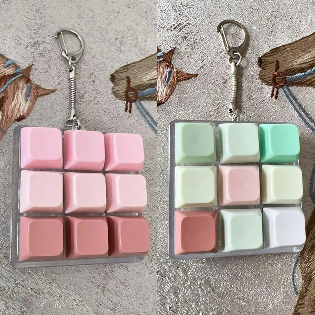 9-Key Keyboard Fidget Toy - Mini Clicker Keychain for Stress Relief